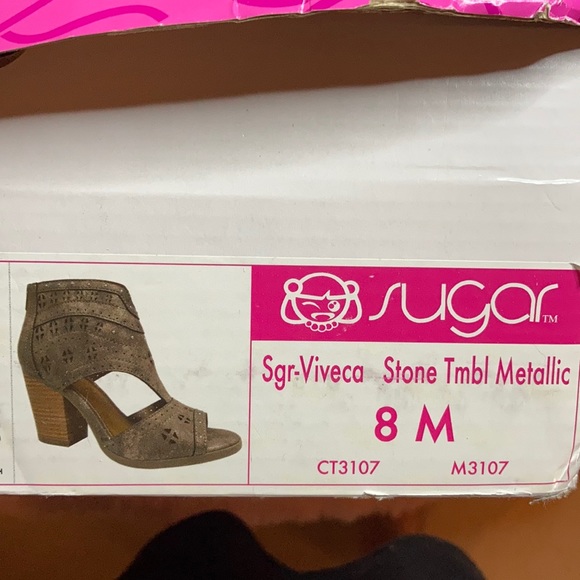 SUGAR Stone Metallic Bootie Size 8 M - Picture 7 of 10
